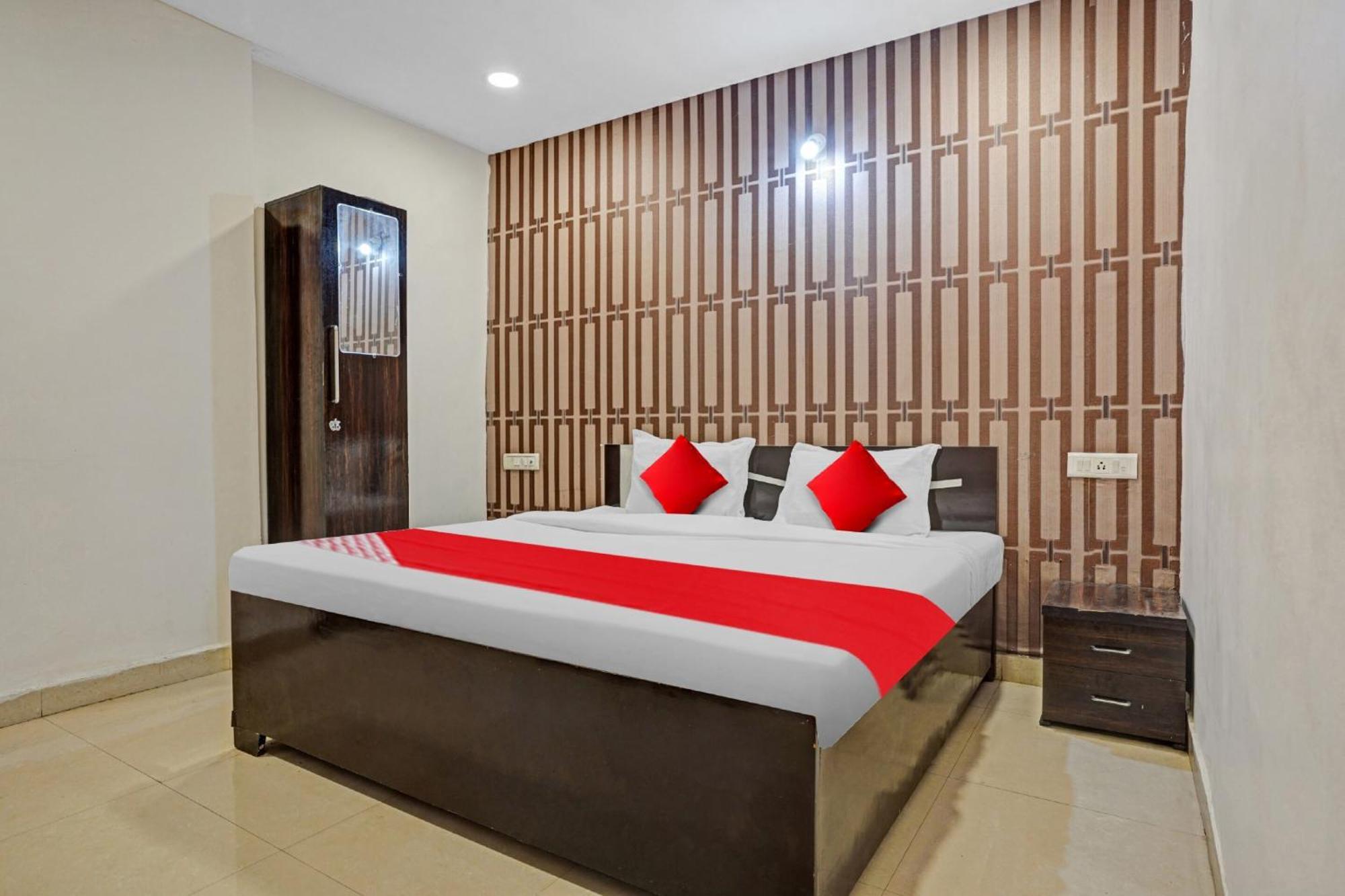 Hotel O Flagship Hotel Gulmohar Inn Bhopal Esterno foto